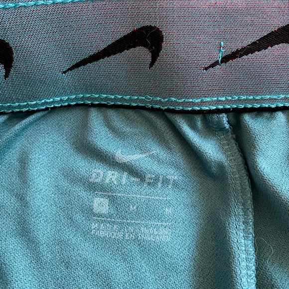 Nike workout set - Picture 4 of 4